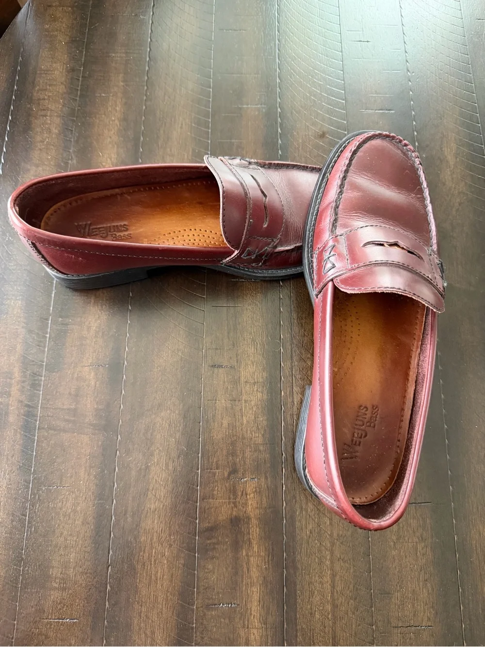 Bass Weejuns Katherine burgundy leather penny loafers